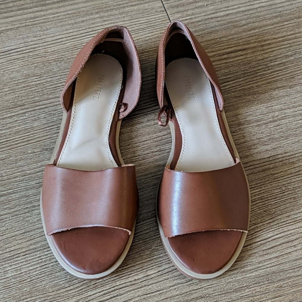 🌸FREE🌸 NWT Forever 21 Brown Sandals